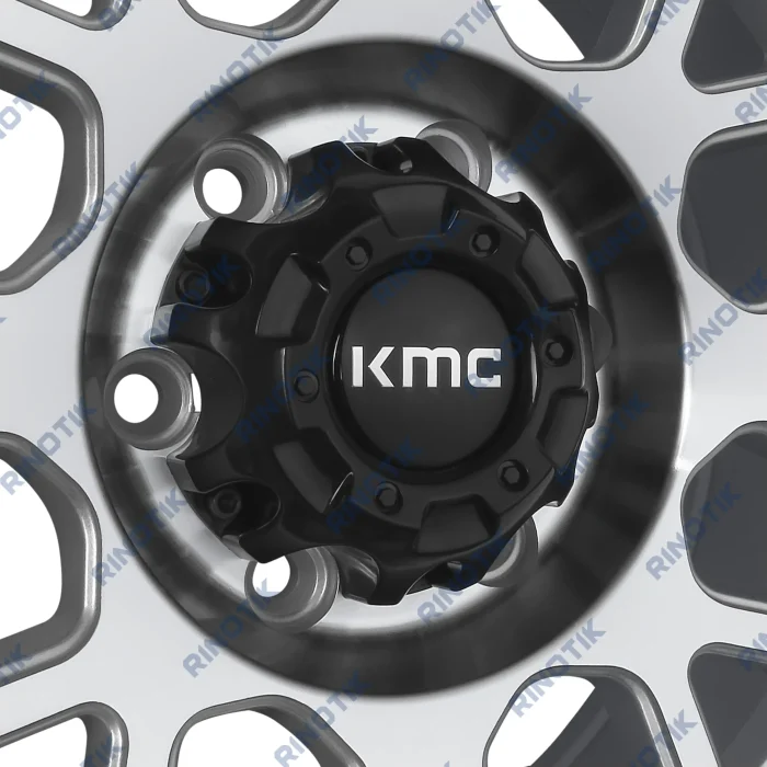رینگ آفرود KMC سایز 17 اینچی رنگ رخ تراش سیلور از نمای نزدیک